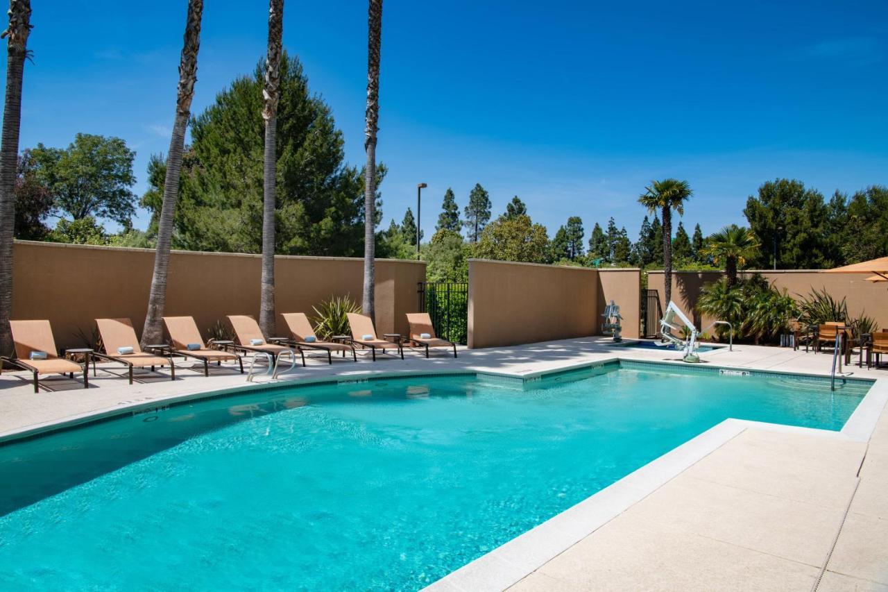 Courtyard By Marriott Newark Silicon Valley Eksteriør billede