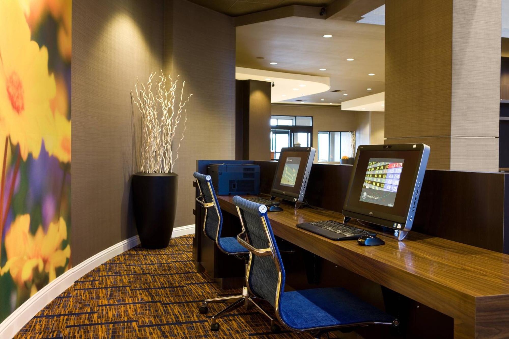Courtyard By Marriott Newark Silicon Valley Eksteriør billede