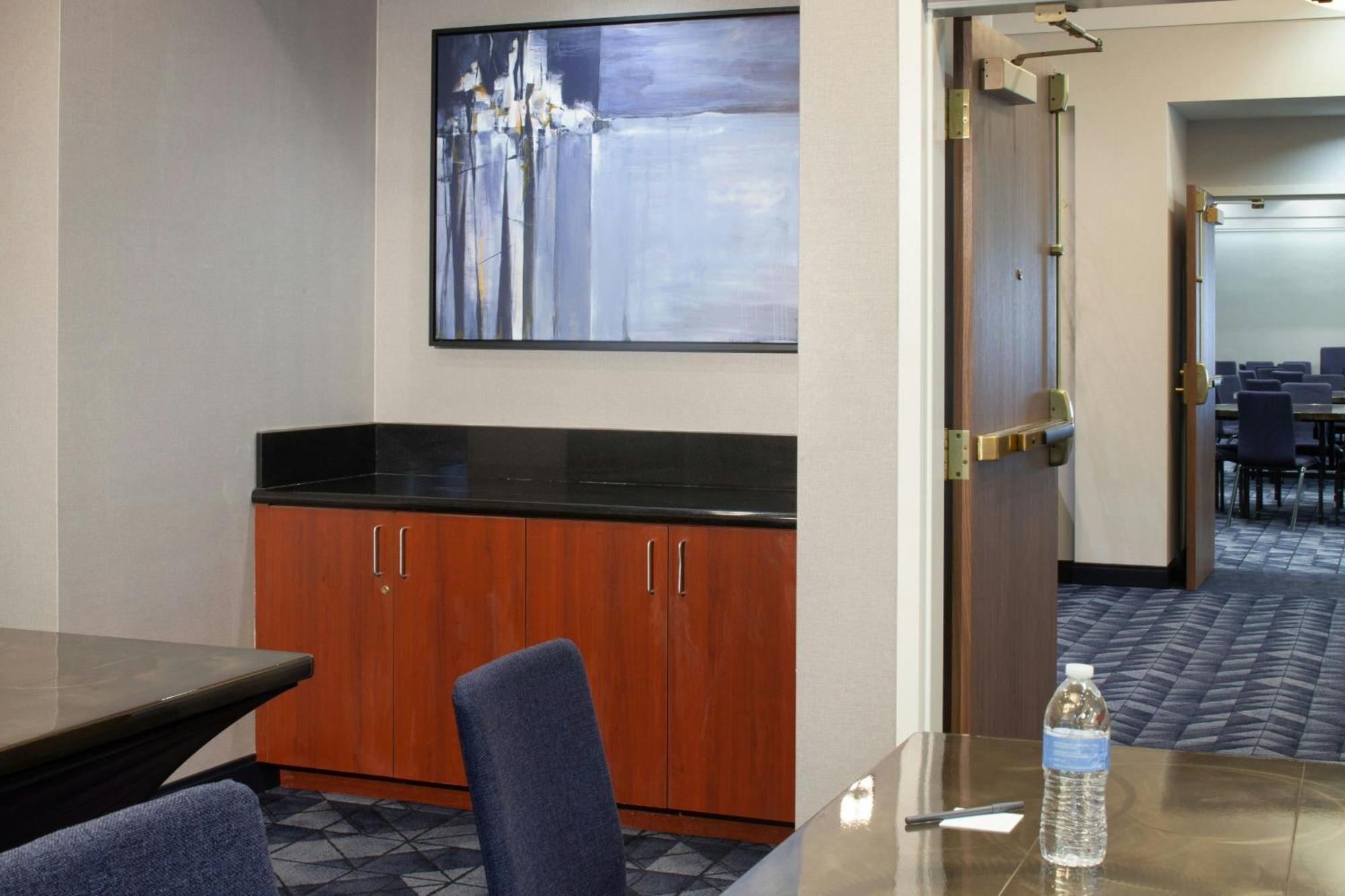 Courtyard By Marriott Newark Silicon Valley Eksteriør billede