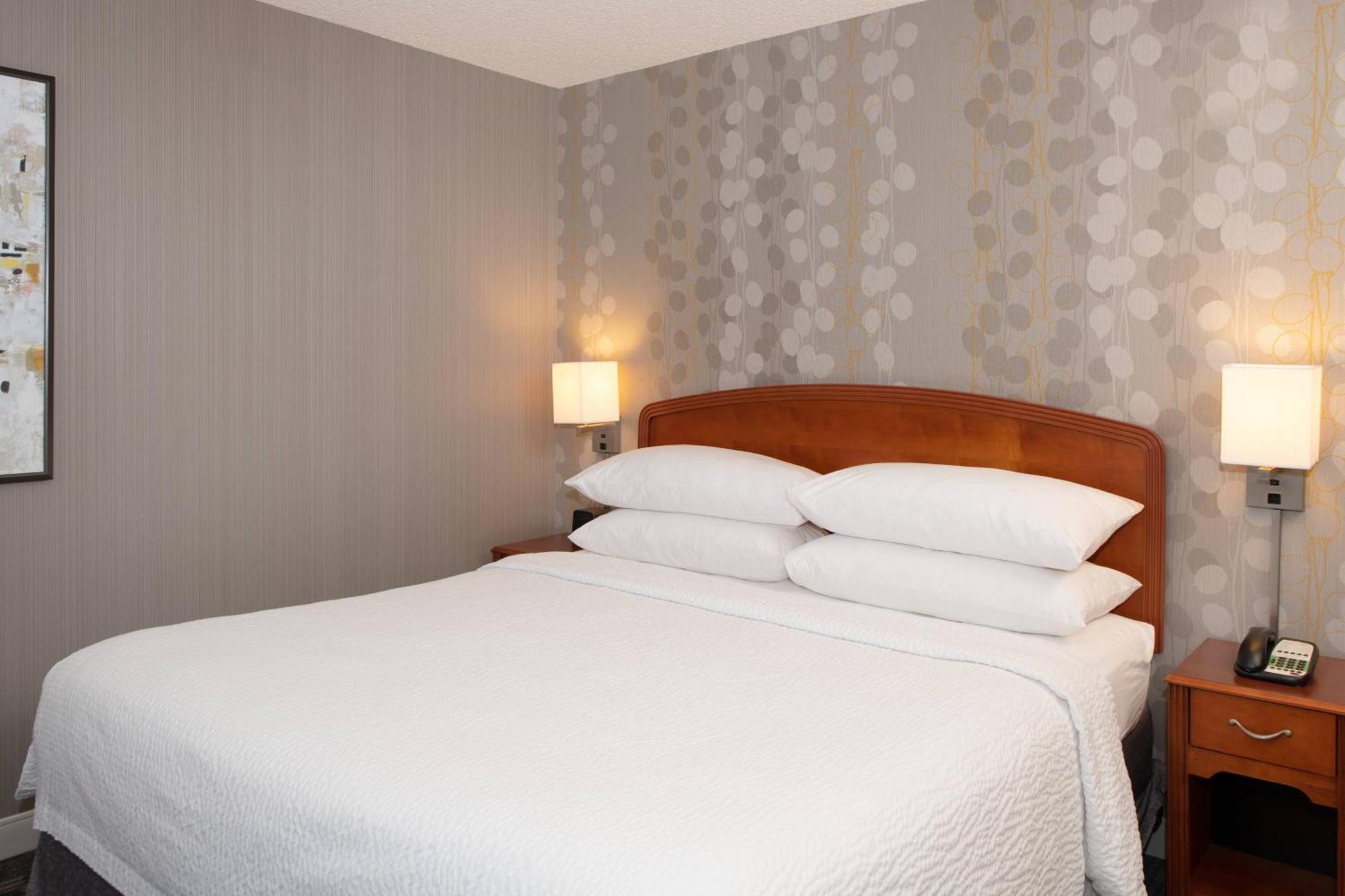 Courtyard By Marriott Newark Silicon Valley Eksteriør billede