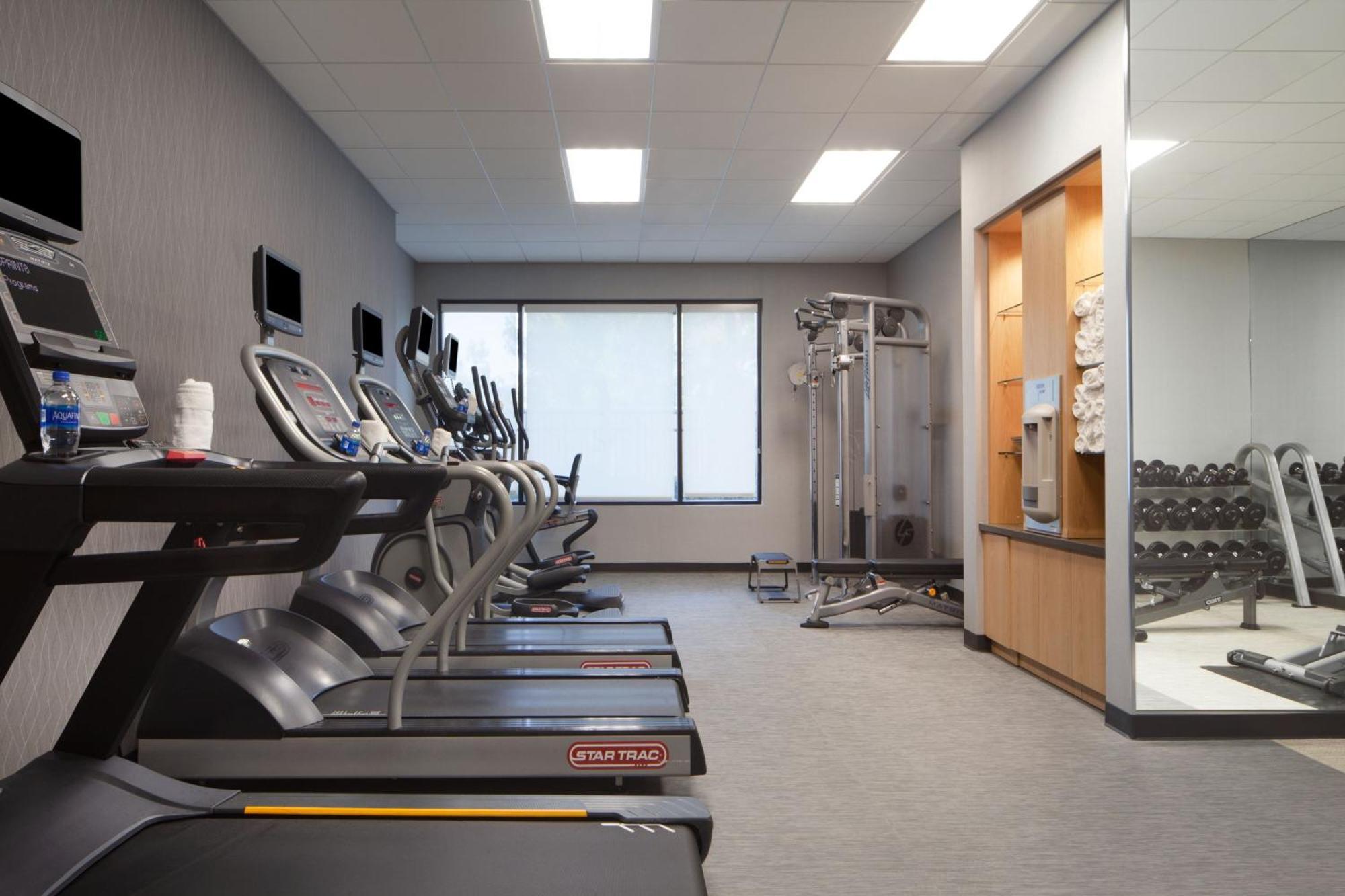 Courtyard By Marriott Newark Silicon Valley Eksteriør billede
